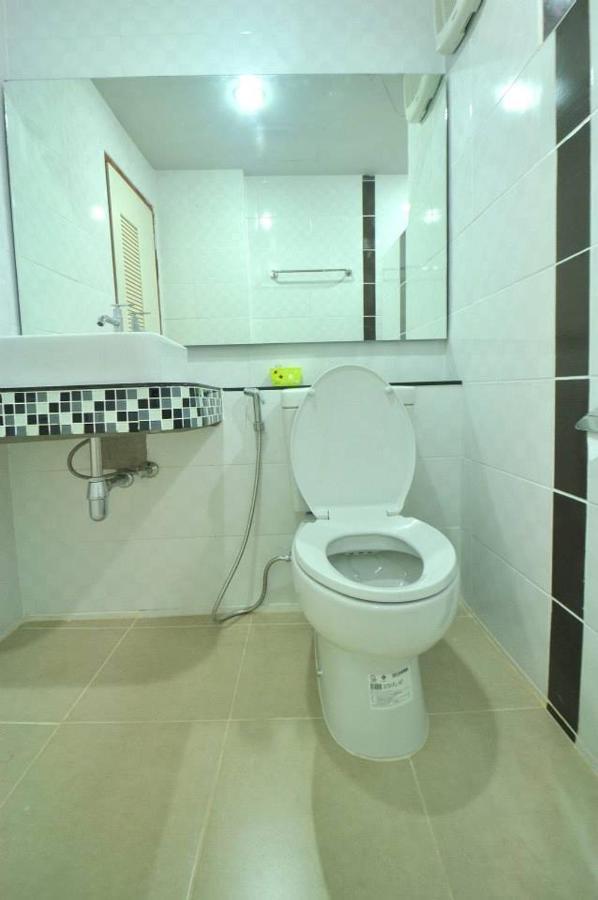 City Ratsada Lampang Kültér fotó